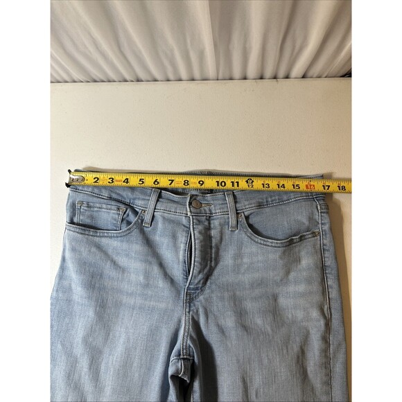 Levi's 314 Shaping Straight Denim Jeans Women's Size 31 Blue Mid Rise Light Wash - Picture 5 of 5